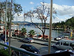 1200px Istinye harbor oct 11 2008