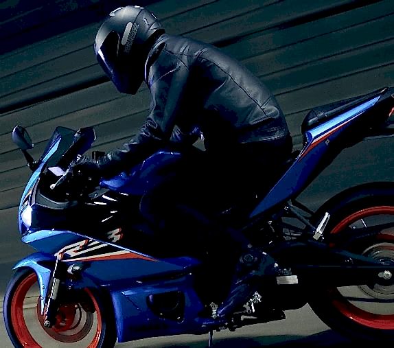 Profesyonel Ulus Motosikletli & Araçlı Kuryeler