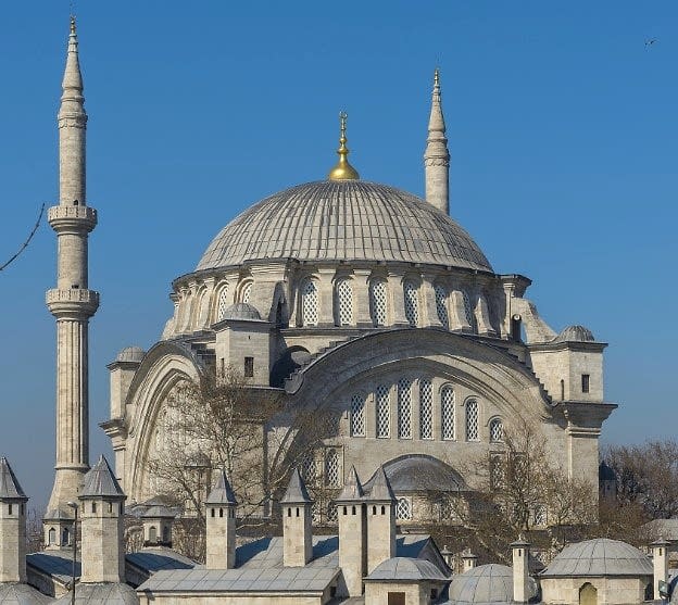Nuruosmaniye Camii, Fatih